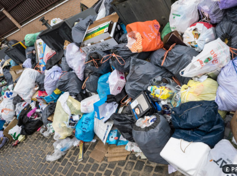 rubbish-clearance-job Eight Services, One Team: What Each One Includes